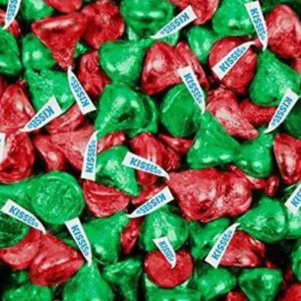 Hershey Milk Chocolate Christmas Kisses, 10oz Tub